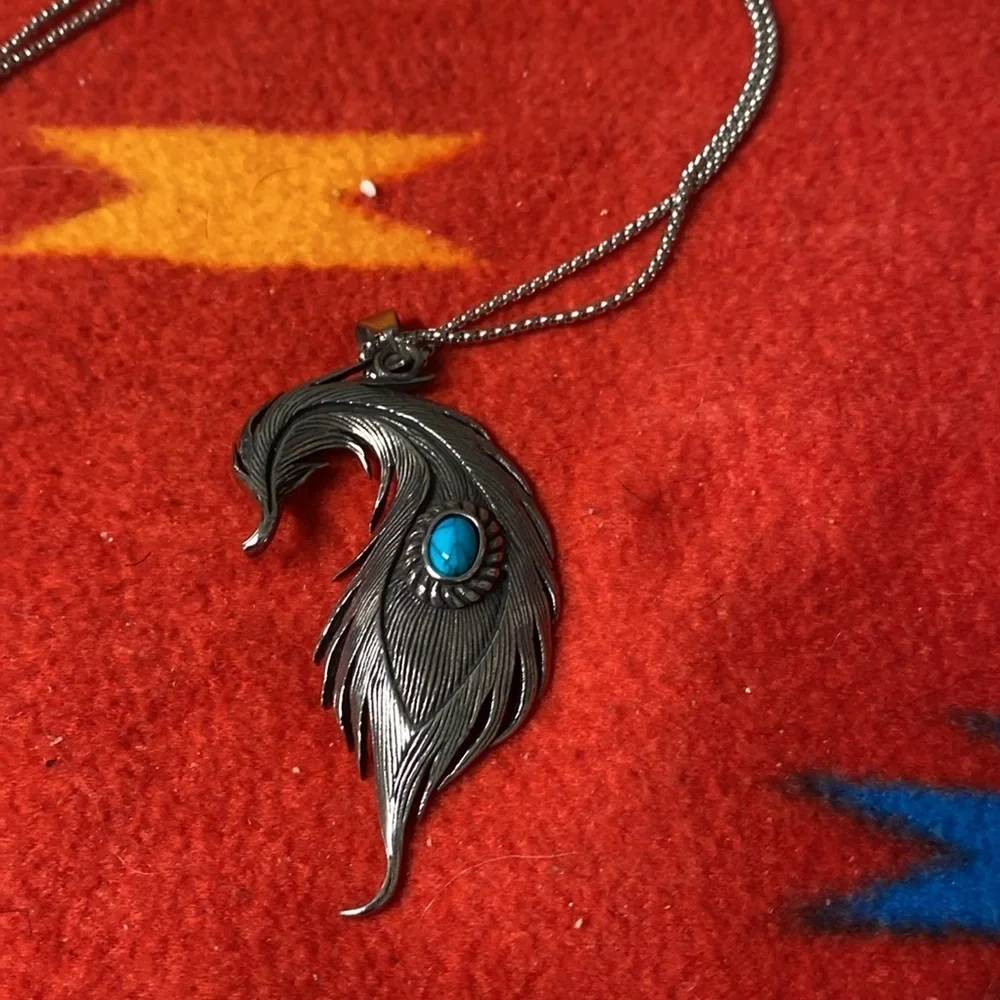 Native Feather Turquoise Stone Pendant Necklace